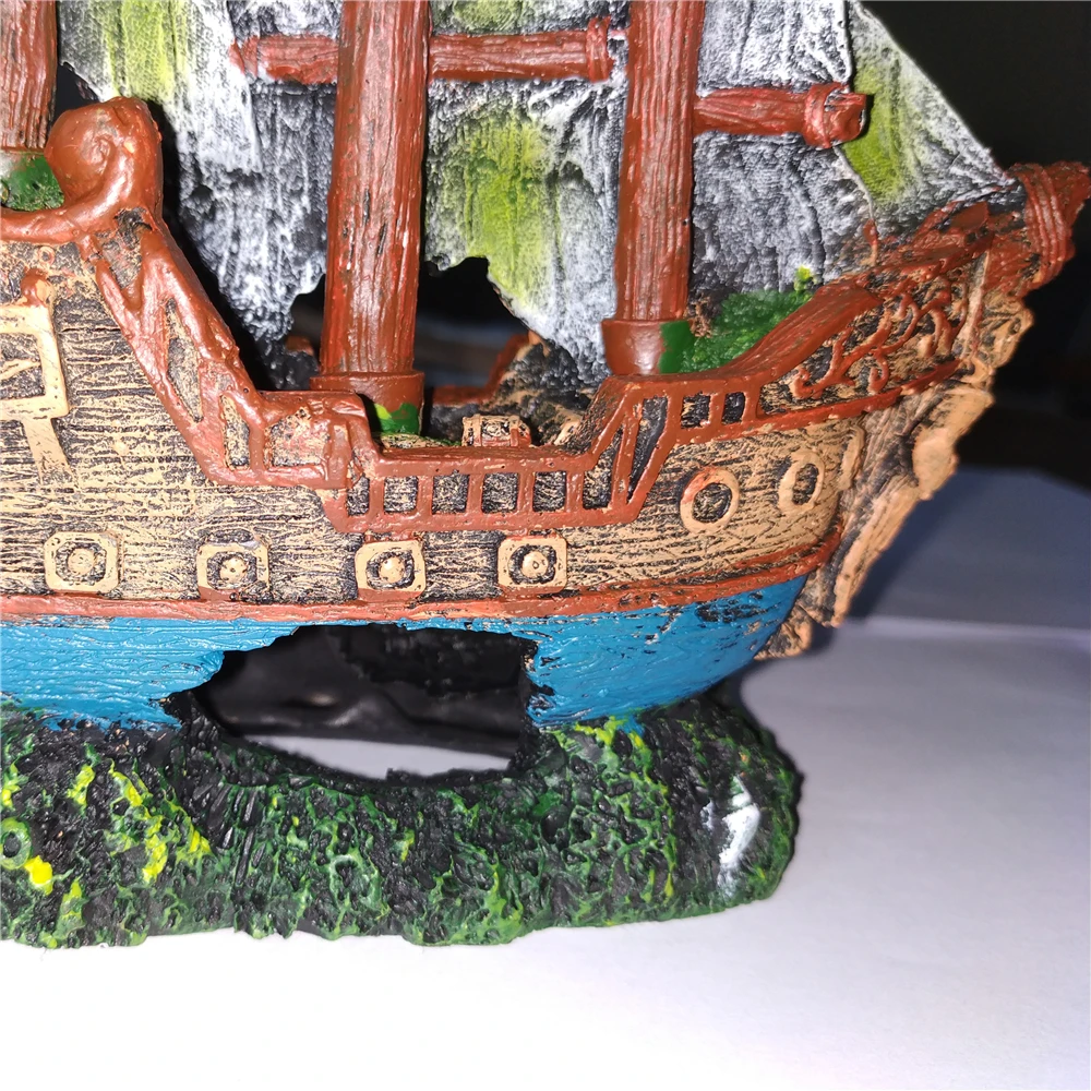 Aquarium Junk Decoration Resin Boat Fish Tank Vintage Hollow Pirate Sailboat with Base Handmade Ornament Wreck Sunk Ship