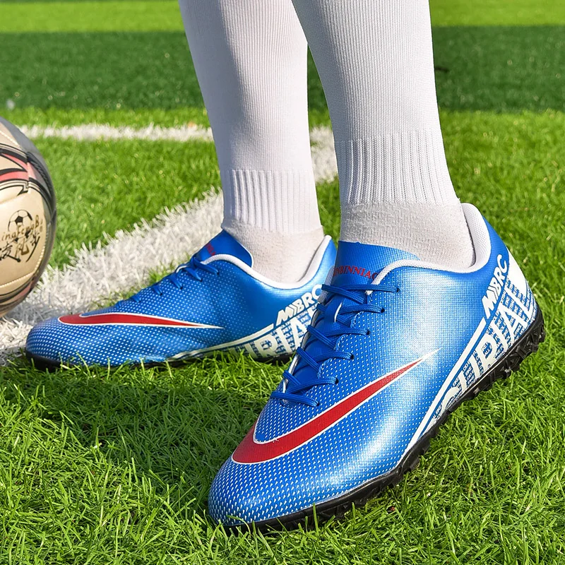 Men's Lightweight Soccer Shoes Outdoor Boys Football Ankle Boots Non-Slip Training Sneakers Kids FG/TF Soccer Cleats Unisex