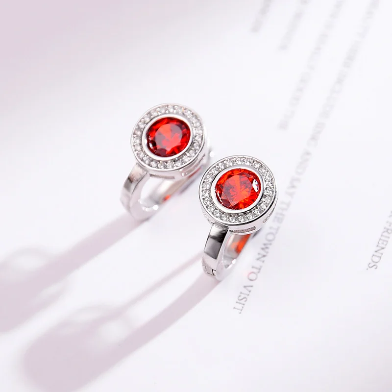 Silver -Red MAIKALE круглые серьги гипоаллергенные золотые микро-инкрустированные черные серьги с цирконием кубической огранки для женщин модные ювелирные изделия - Окраска металла: Silver -Red