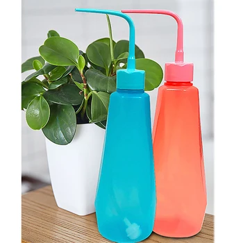 

2Pcs 480ML Squeeze Succulent Watering Can Curved Mouth Gardening Bottle PP 480ML Pink,Blue For Succulent Plants