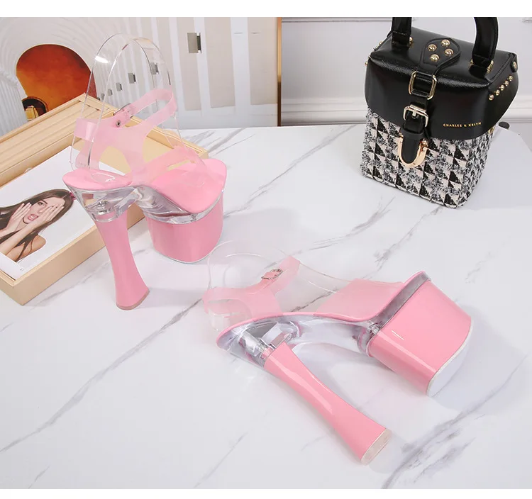 14873613255_2138732029