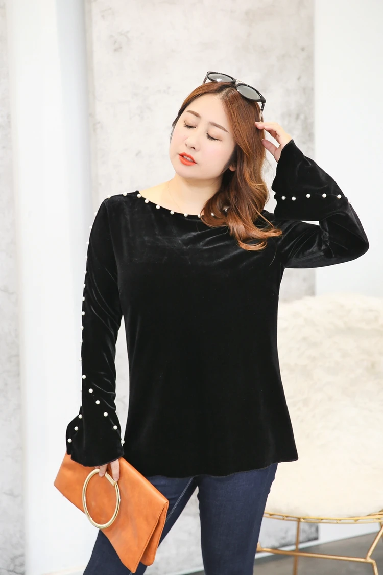 Plus Size Pearl Embellished Long Flare Sleeve Velvet Top Black Green 4XL 5XL O-Neck Elegant Women Tops Blouse Femme Blusas AH327