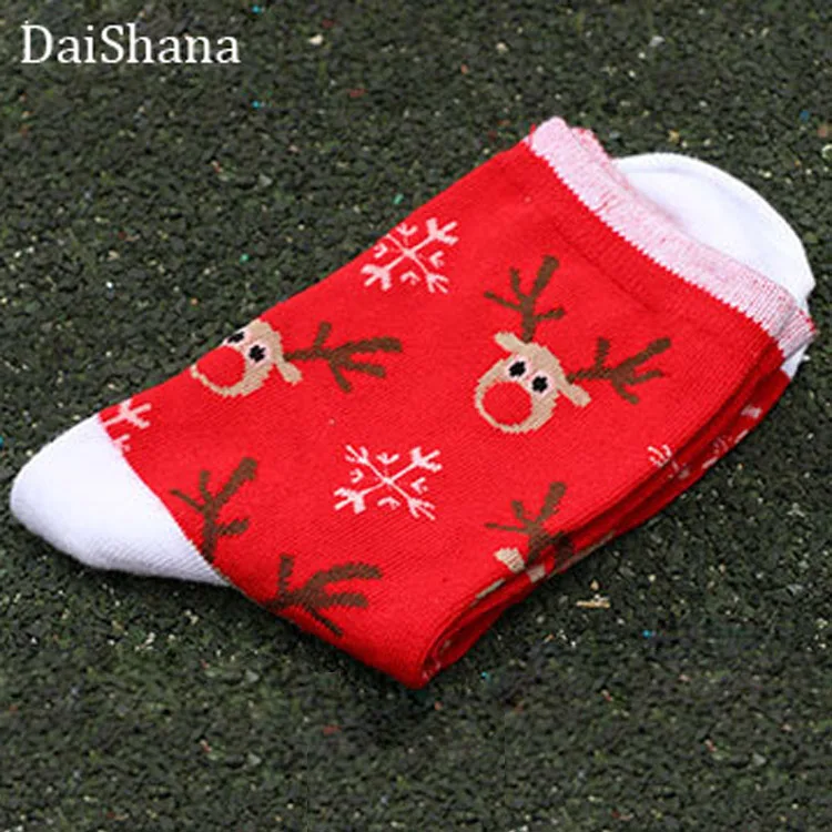 Новые осенне-зимние Новогодние рождественские носки с изображением снежного лося, длинные хлопковые носки, рождественский подарок, Harajuku стиль, забавные Повседневные носки на Рождество