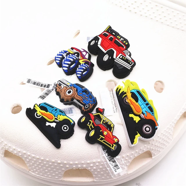 Luxus Rennwagen Schuh zubehör Charms Offroad Behicle Rallye Autos Schnalle  Dekoration für Kinder Weihnachten Party Geschenke