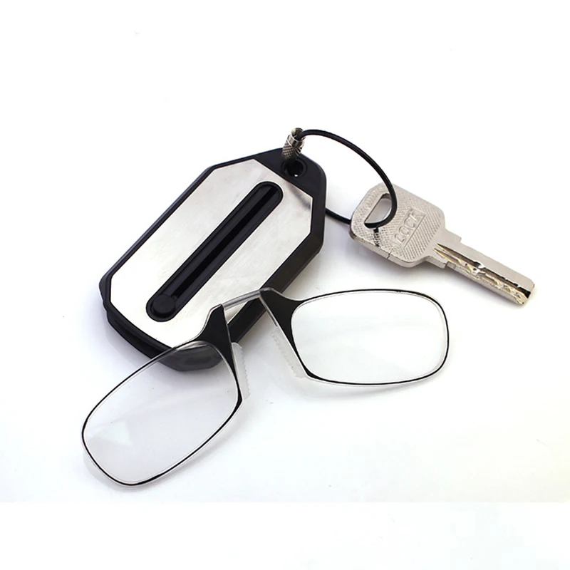 2020 Clip Nose Mini Reading Glasses TR90 Lightweight Keychain Glasses Men Women Magnifying Presbyopic Glasses 1.0 2.0 2.5 1.5