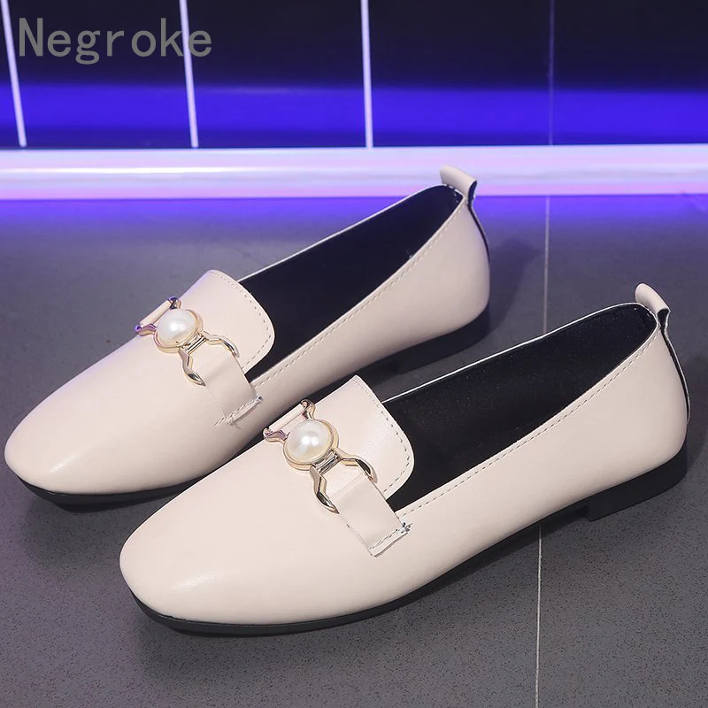 

Fashion Women Pumps Shoes Ladies Patent Leather Casual Pointed Toe Low Square Heel Shoes Woman OL Office Zapato Mujer 2020