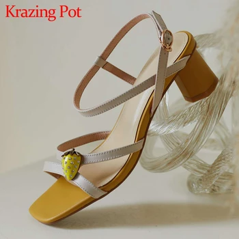 

Krazing pot handmade full grain leather peep toe high heels strawberry decorations French romantic young lady sandals women L47
