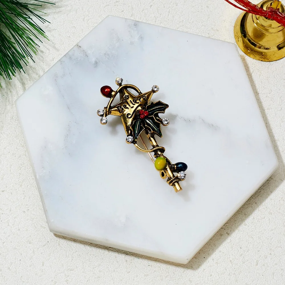 Rinhoo Christmas Crutch Brooches Gifts For Women New Year Red Hat Snowflake Gloves Xmas Gift Box Socks Boots Rhinestone Brooch