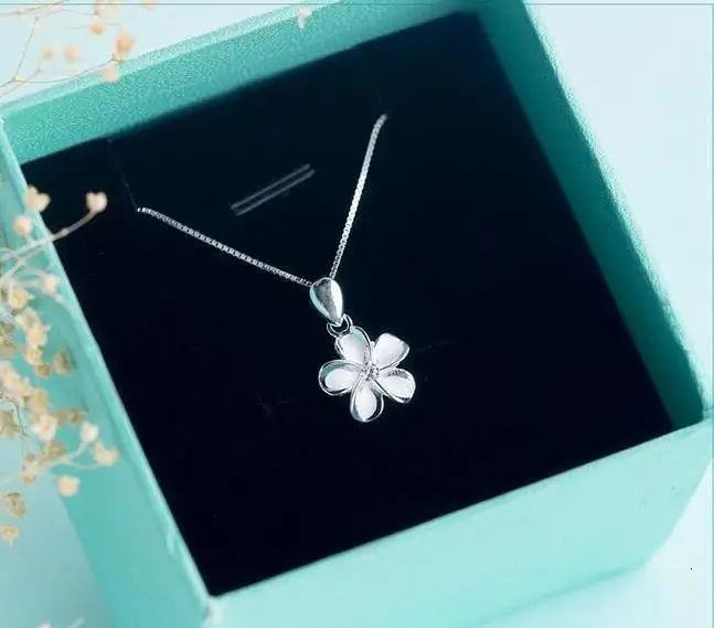 925 Real De plata esterlina Flor de esmalte blanca Plumeria collar Hawai Hibiscus colgante con CZ cadena 18 gtlx608