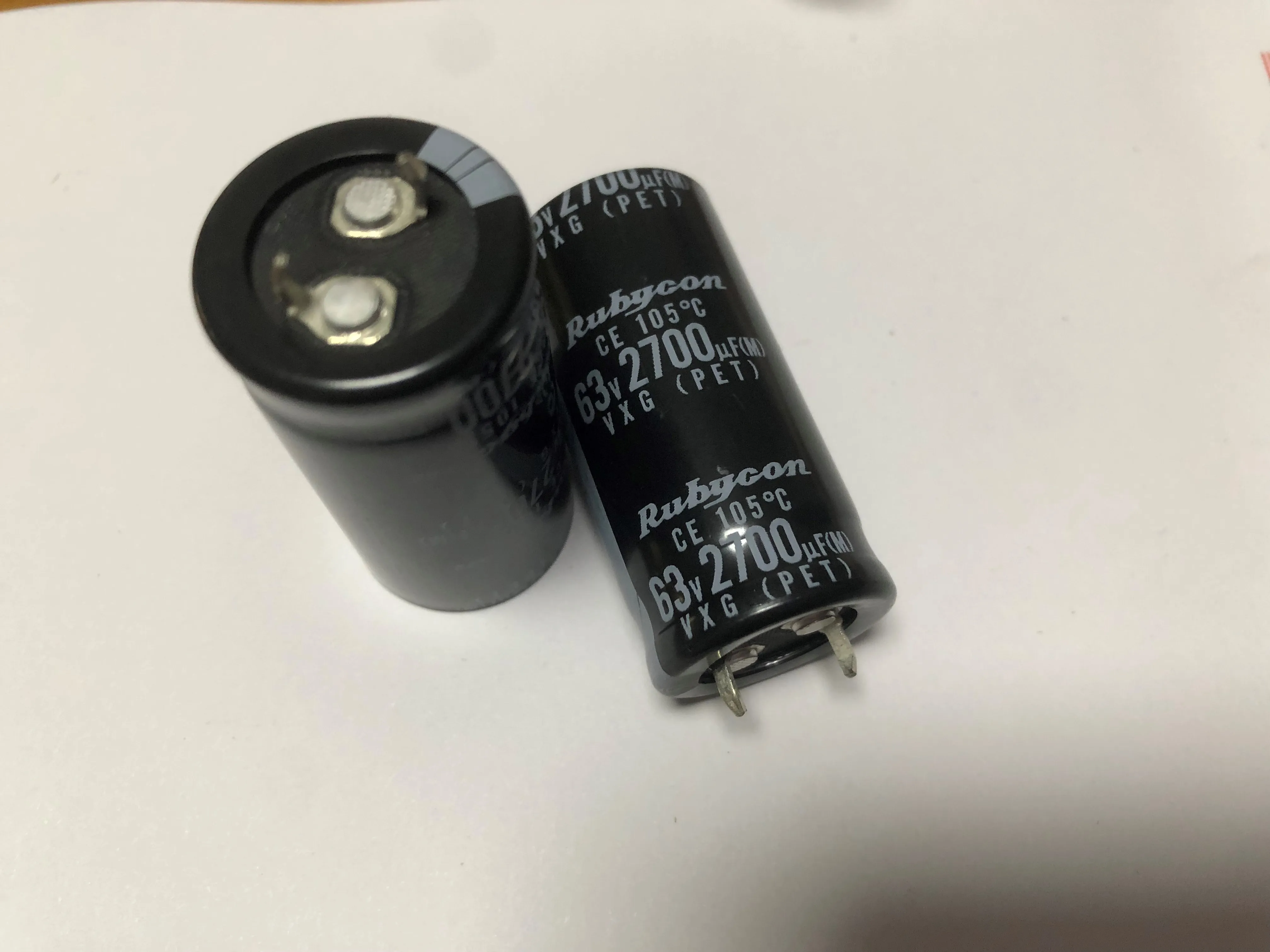 2 шт./10 шт Япония Рубин RUBYCON 63v2700uf VXG 22x45 мм алюминиевый электролитический конденсатор с алюминиевой крышкой, Odroid реальные 2700 мкФ с алюминиевой крышкой, 63В