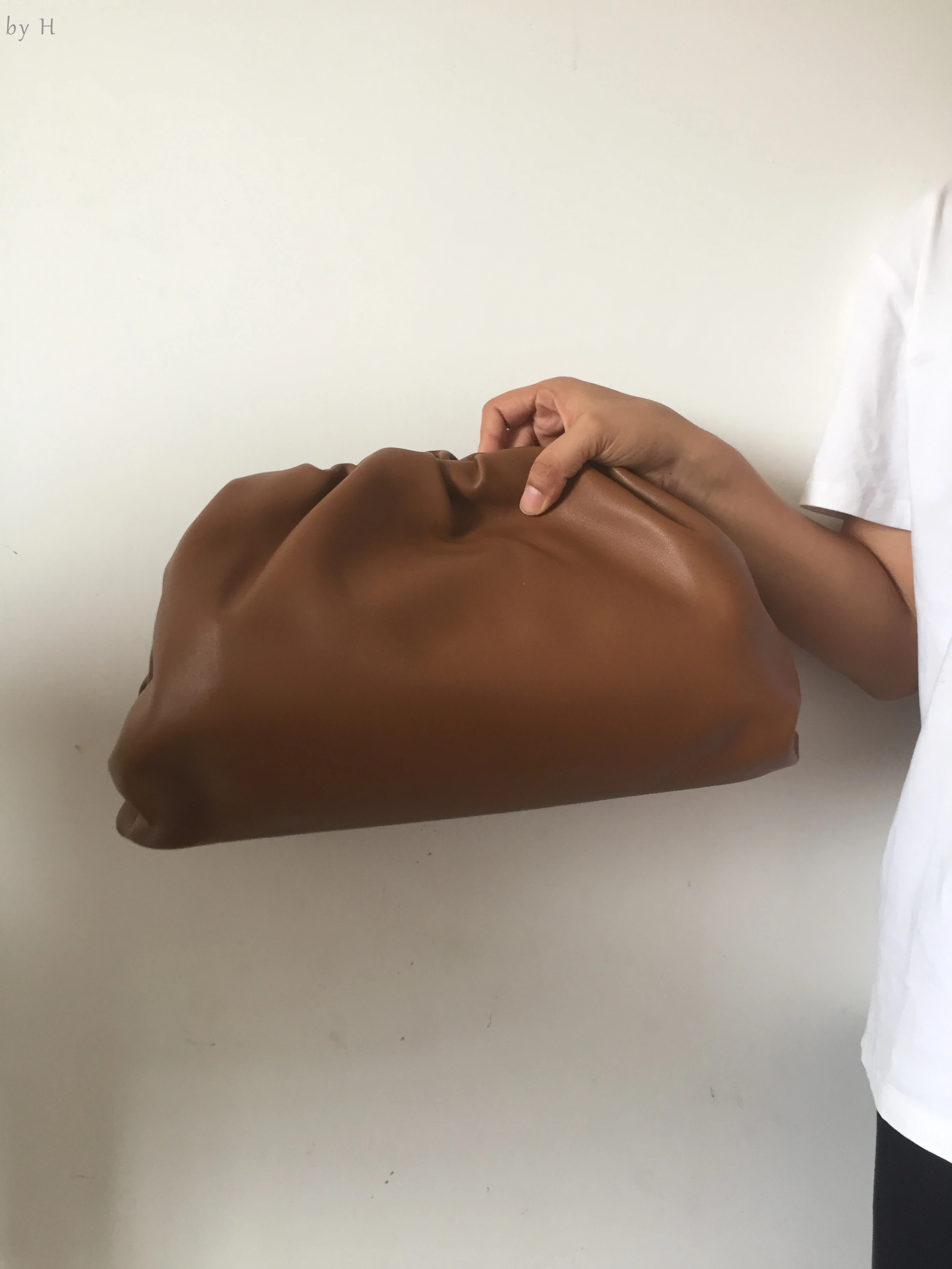 

by H Brown Big Women's Clutch Fashion Designer Handbag 2019 Fashion Blogger Style Genuine Leather Big Purse Summer Totebag Bolsa