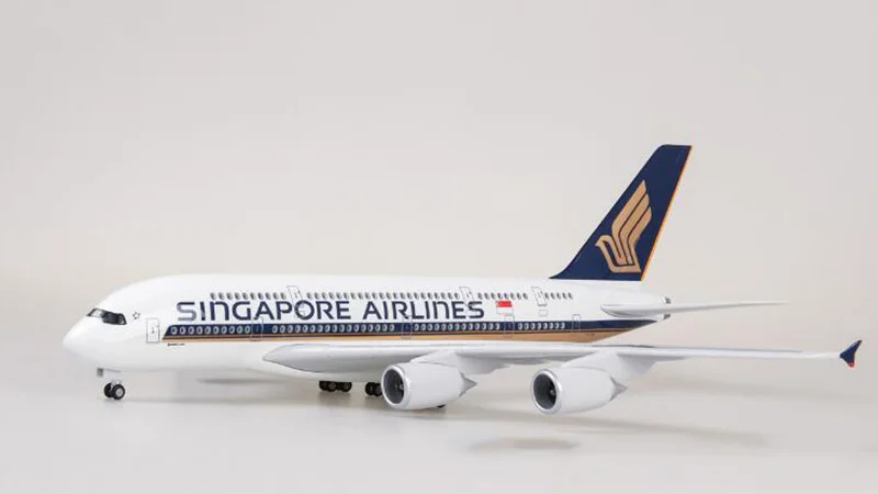 50,5 см самолет 1/160 Airbus A380 сплав самолет Сингапур модель самолета проблесковый маячок и колесо литья под давлением Пластиковые Самолет коллекция