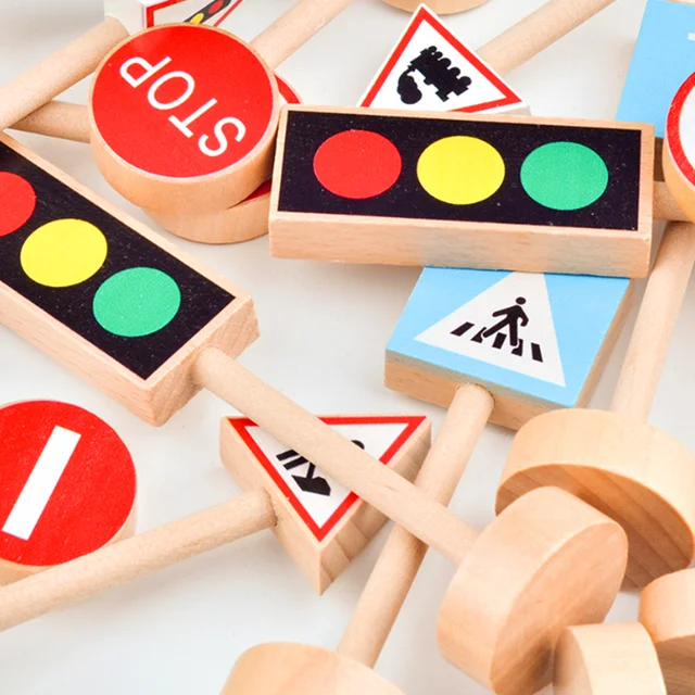 16PCS Colorful Wooden Street Traffic Signs Parking Scene Kids Children Educational Toy Set For Kids Birthday Gift 2