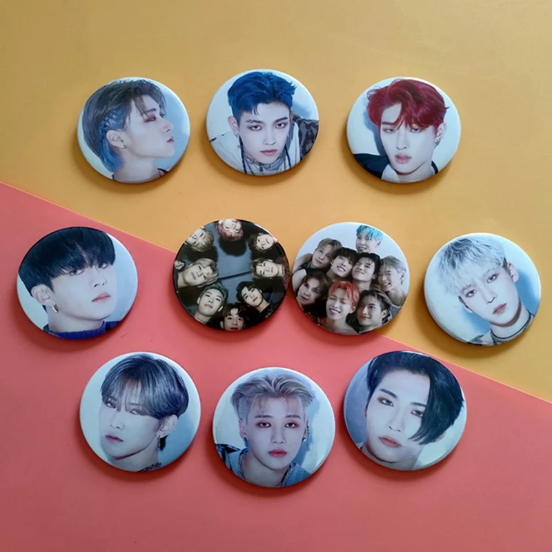

1Pcs Kpop ATEEZ Brooch Badge Member Photo Brooches SEONG HWA JONG HO For Clothes Decoration K-pop ATEEZ Brooch Badge