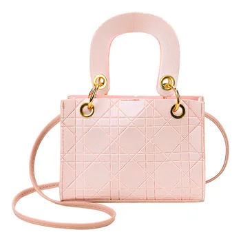 

2020 women's bag summer shoulder bag temperament portable embossed rhombus fashion wild Korean small square bag