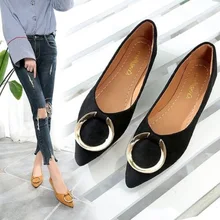 Г., новые весенние женские туфли на плоской подошве модные туфли-лодочки с острым носком и металлическим украшением Дамские Тонкие Туфли