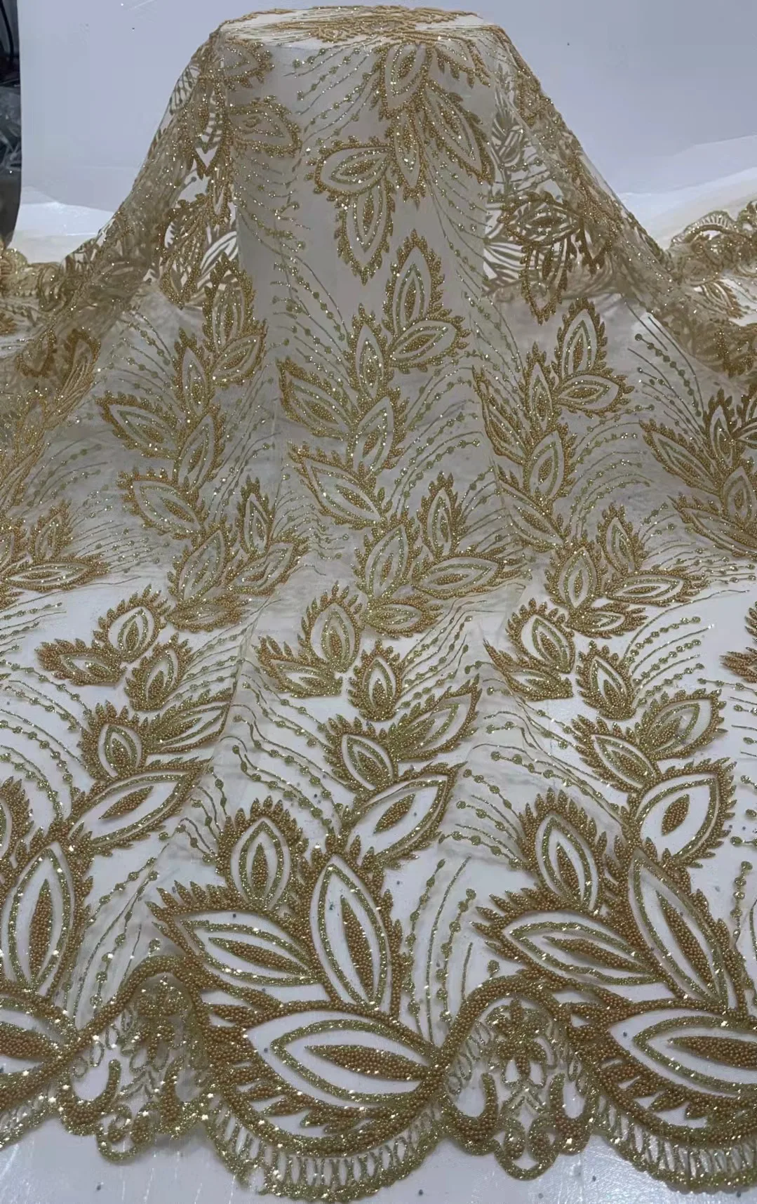 

High Quatily French Lace Fabric Embroidered Beads Sequins Lace with Nice Desiger Tulle Lace Fabric of 8 Colors for Dress HDW-161