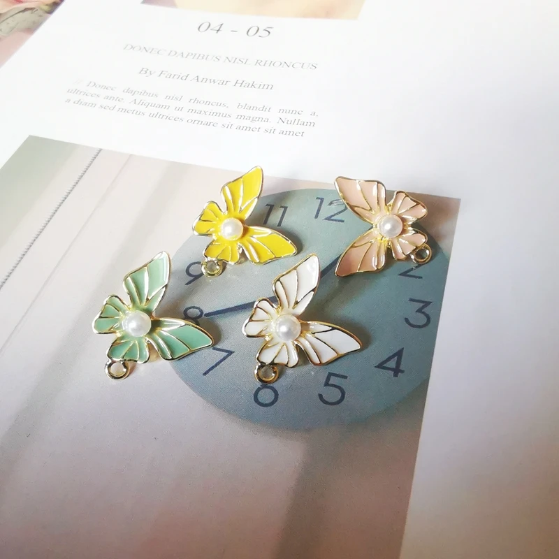 

2020 new Butterfly shape pearl inlaid alloy dripping oil Earrings Accessories Jewelry Making Supplies Earring Findings 2 pcs