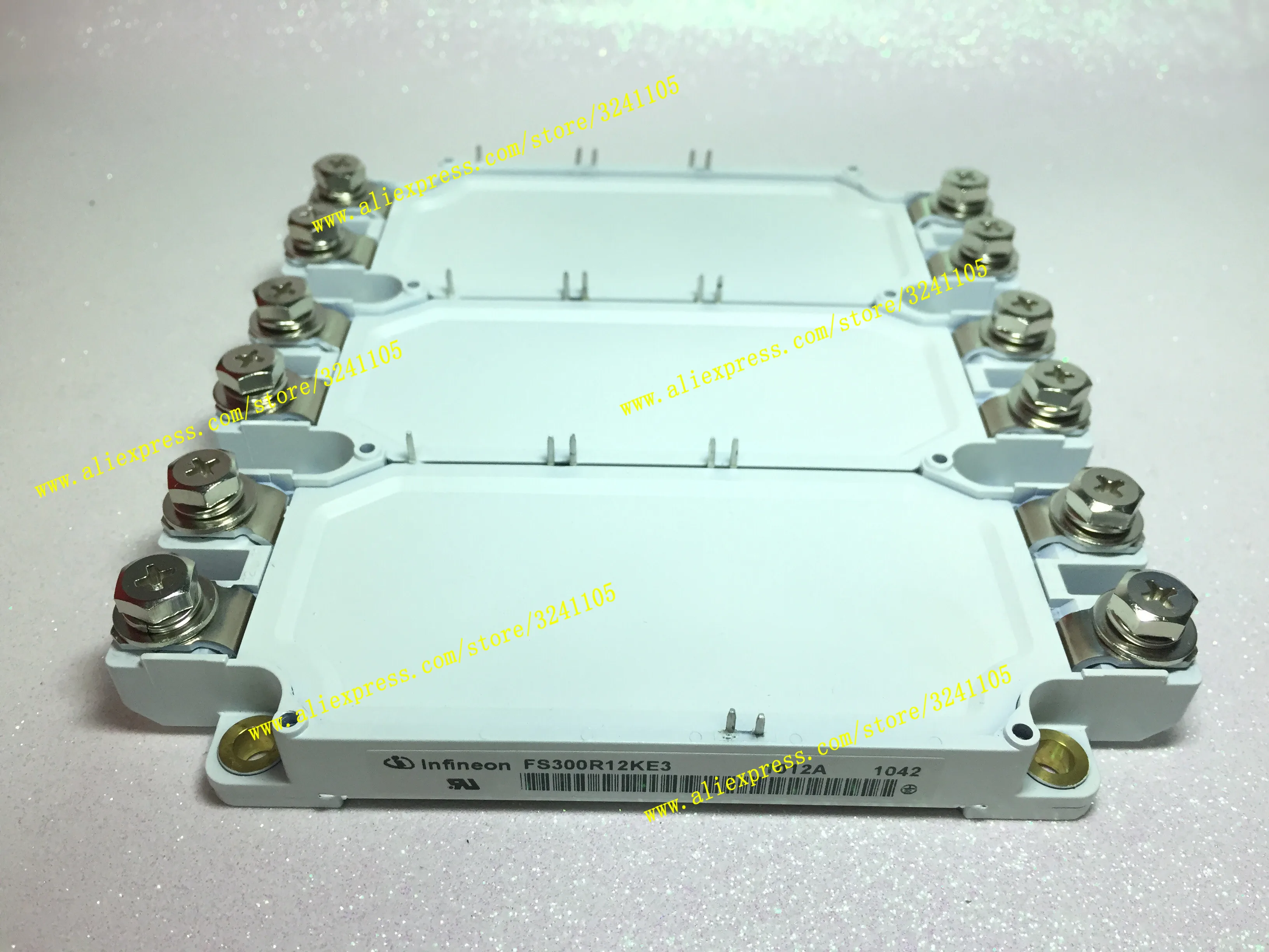 

Free Shipping New FS300R12KE3 Module