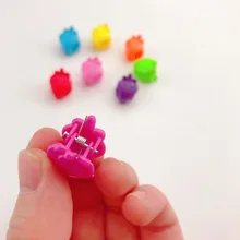 Это около 50 маленькие коготь Заколки Для женщин повязка на голову с короткой стрижкой сцепление с поверхностью; маленькое платье с цветочным узором для малышей галстук-бабочка косичка заколка для волос