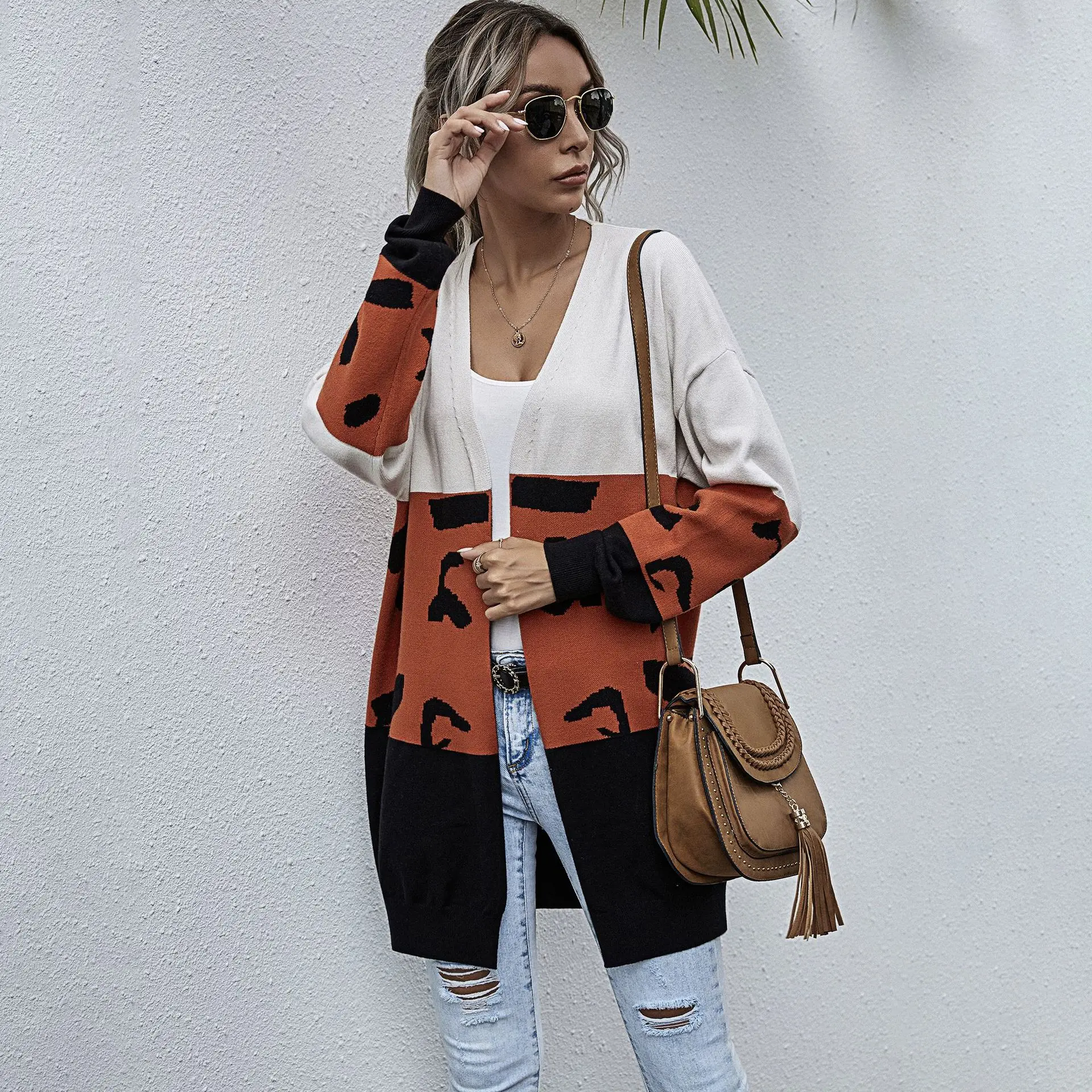 

Contrast Color Knitted Cardigan 2020 Autumn and Winter New Sweater Women's Casual Mid Length Leopard Splicing Cardigan Female