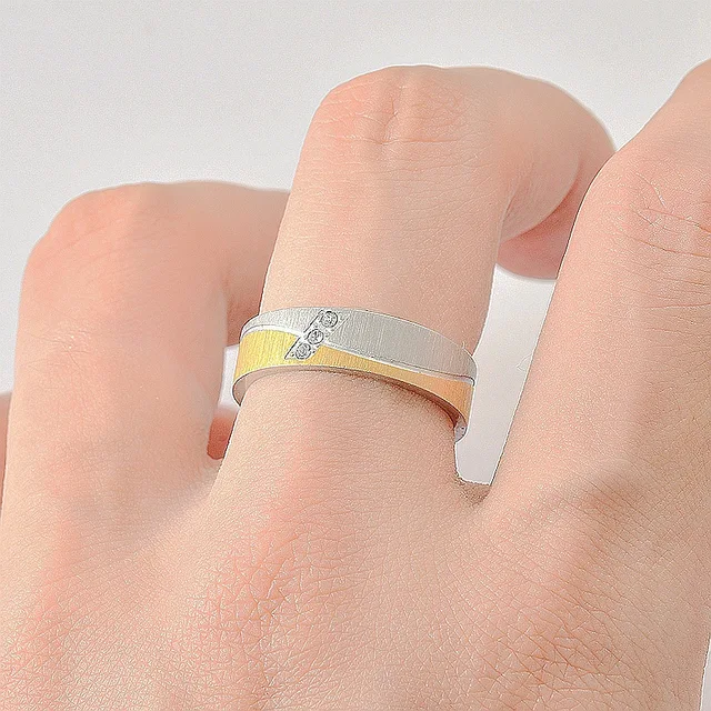 93268-f4ee16.jpg Bagues de Couple pour amoureux en acier inoxydable, pour femmes et hommes, couleur or, CZ, pour promesse de mariage, bijoux de fiançailles, vente en gros, 2020