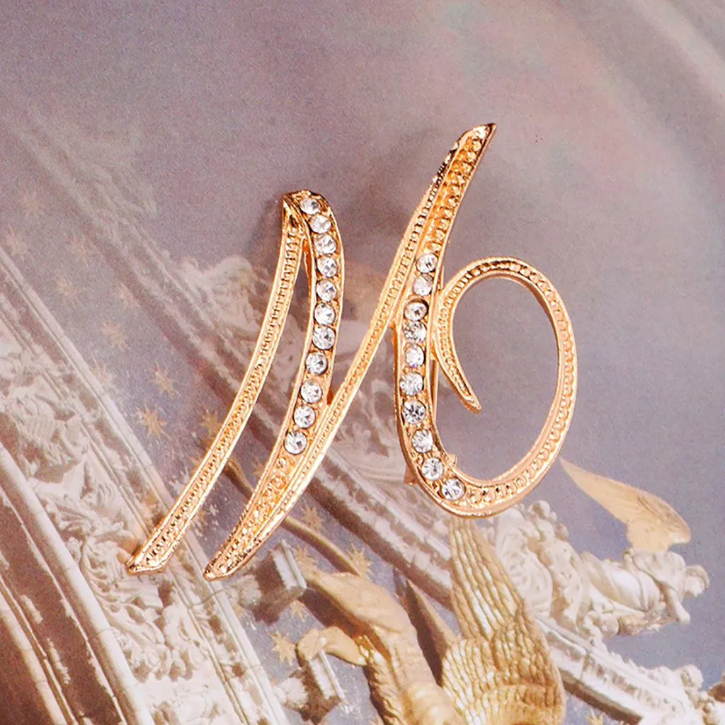 

1pc Crystal 26 English Letters Brooch Pin Couple Memorial Jewelry Love Gifts Gold Metal Insect Pins Broszka Broche Femme Bijoux