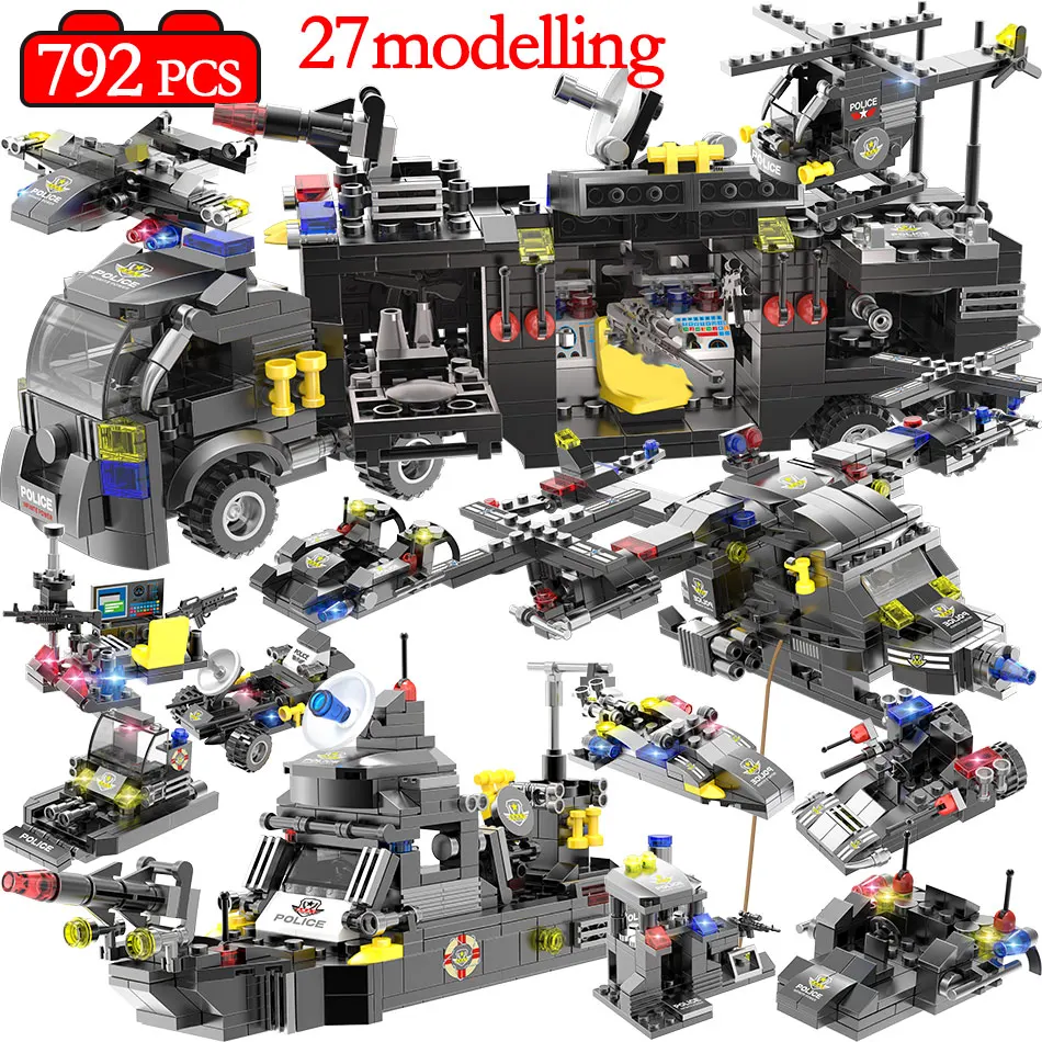 

792PCS 8in1 SWAT Police command Truck Building Blocks City Helicopter legoingly model Bricks kit Educational Toys for Children