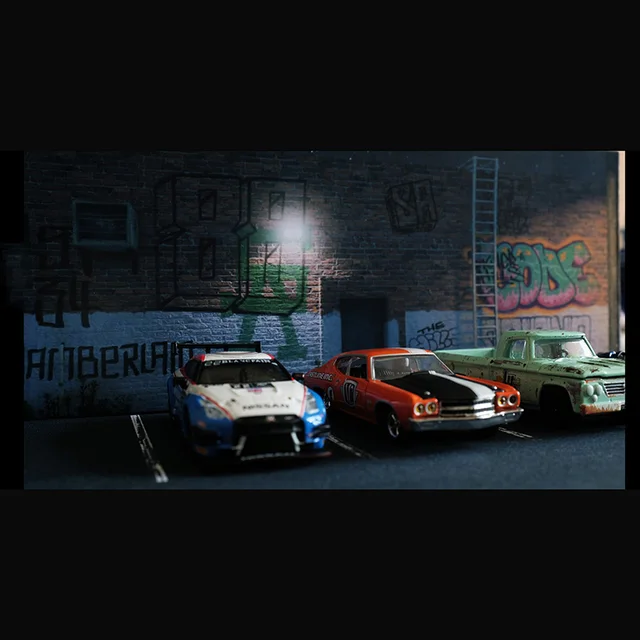 1/64 Scale American Street Parking Space Red Brick Wall Graffiti Version Fit Car Model Display Garage Parking Lot Scene 3