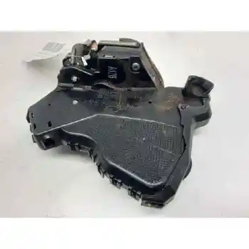 

UR262R DOOR LOCK FRONT RIGHT TOYOTA COROLLA (E12)