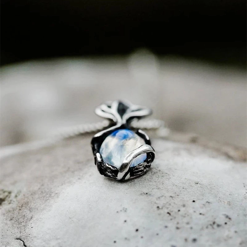 Vintage-Womens-Moonstone-Necklace-Silver-Color-Flower-Pendant-Necklace-Charm-Chain-Necklaces-for-Female-Floral-Jewelry.jpg_.webp_Q90.jpg_.webp_.webp (3)