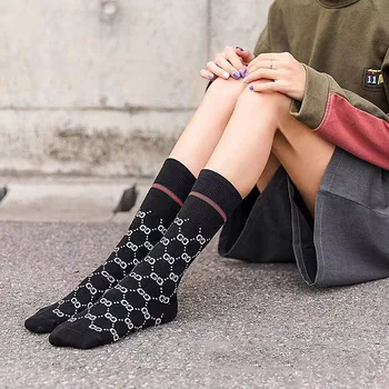 

Women's Fashion Letter Double G Socks Street Hip Hop Skateboard Sports Socks