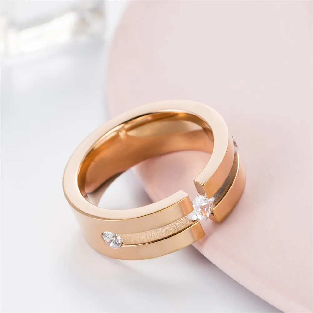

Stainless Steel CZ Silver Rose Gold Color Wall Inlay Type Elegant Statement Ring Fashion Trendy Jeweiry Wedding Rings for Women