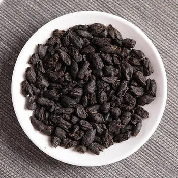 

2017 Yunnan Menghai Ripe Pu'er Tea Nuoxiang Tea Fossil Broken Silver for Warm Stomach and Poria Cocos