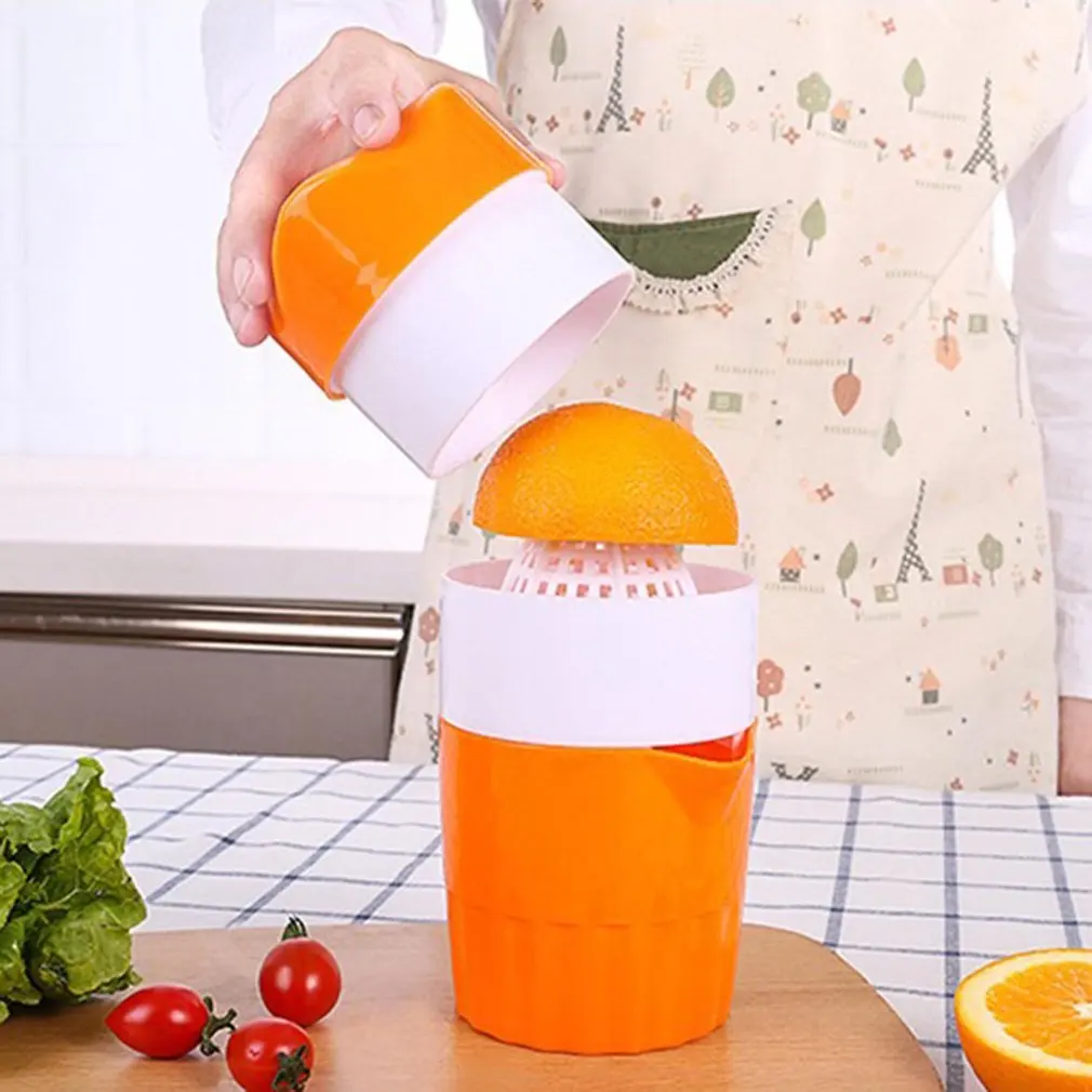 Plastic Hand Manual Juice Extractor Fruits Squeezer Orange Juicer Reamers Hand Press Travel Small Fruit Squeezer Machine
