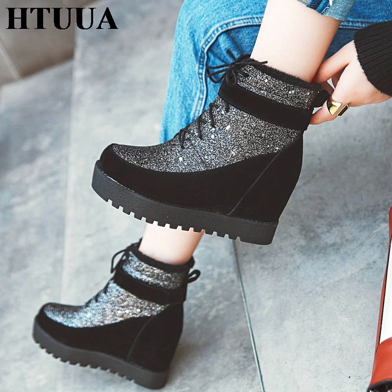 HTUUA/качественные плюшевые зимние ботинки; женские короткие ботильоны; зимние ботинки, увеличивающие рост, с блестками; повседневная обувь на танкетке; SX1759
