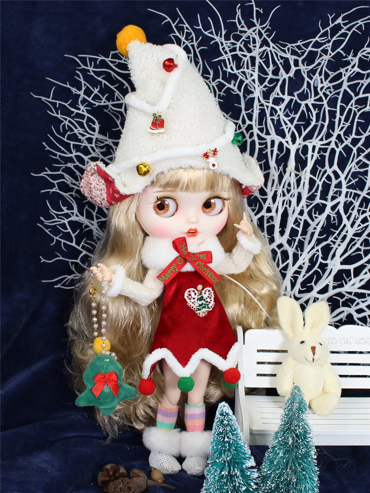 Neo Blythe Doll Christmas Dress With Hat & Socks 4