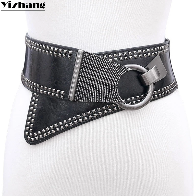 3765876349_758381951