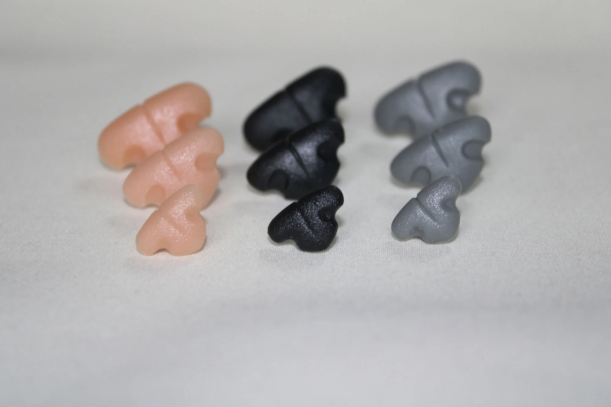 18x12mm 16x26mm 20x30mm gray black flesh color plastic safety animal toy noses with washer for diy doll findings 30pcs/lot doll accessories,plush doll accessories