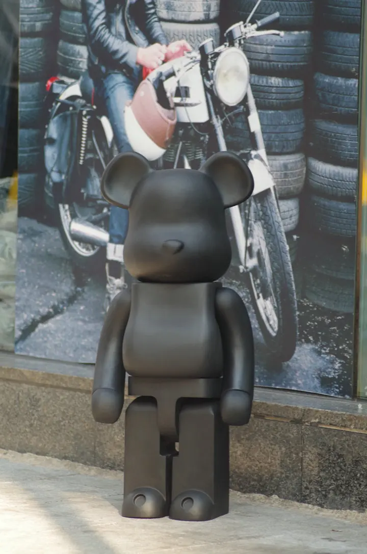 70 см Bearbrick белые куклы Сделай Сам сделай сам, виниловый арт-фигурка игрушки с полипропиленовым пакетом - Цвет: B