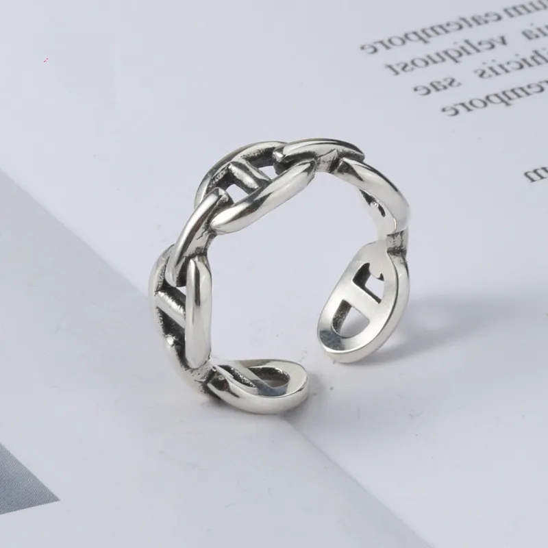 12158175647_1520901014