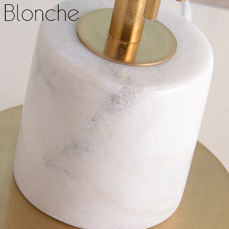 Blonche Скандинавская настольная лампа E27 металлическая настольная лампа креативные светильники для спальни прикроватный тканевый Декор креативный роскошный золотой светильник