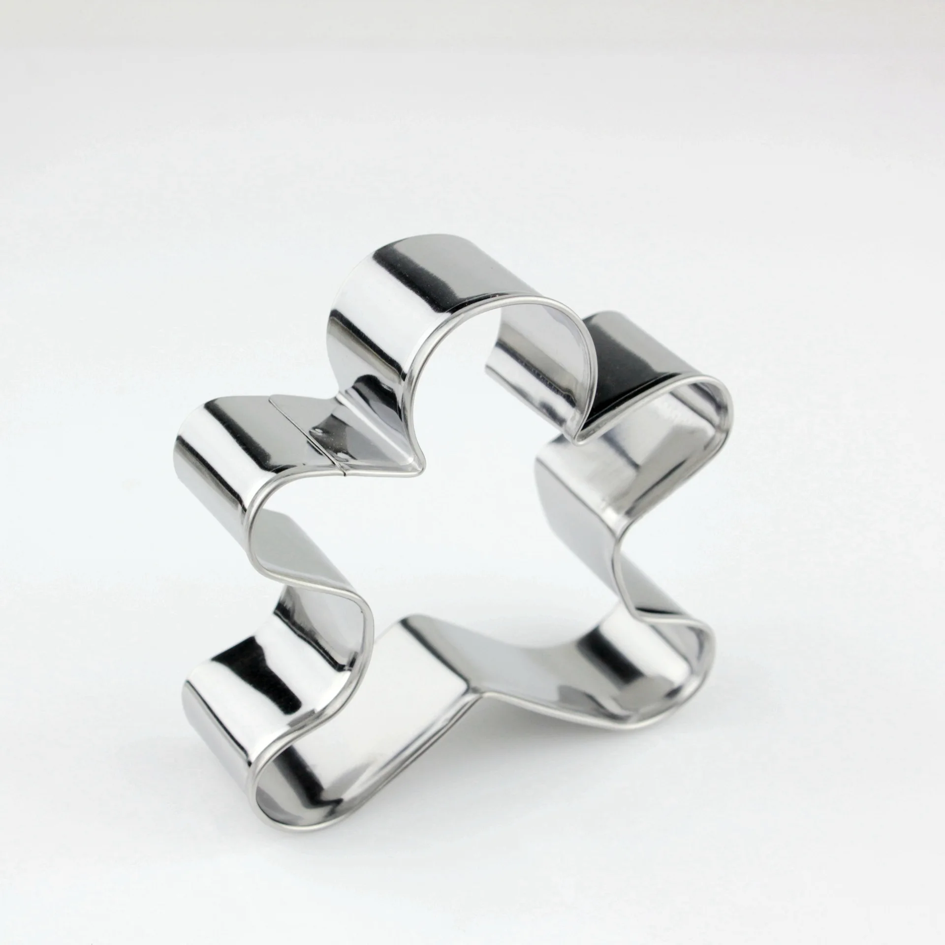 Hot 4Pcs Stainless Steel Heart Star Flower Fondant Biscuit Mould Bakery Tools Cookie Cutter