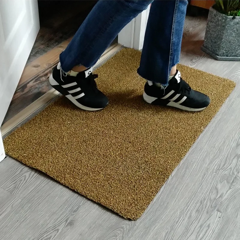 11627547931_1840270168