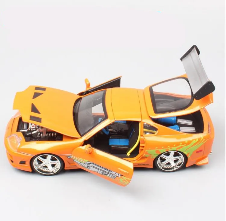 1:24 Toyota supra 1995 модель автомобиля из сплава игрушечная машинка с 4 дверями