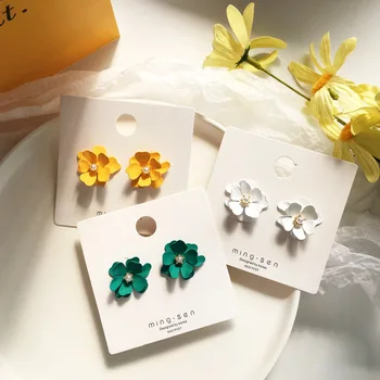 

Korean Style Cute Flower Stud Earrings For Women 2018 New Fashion Sweet Earrings Femme Brinco Wholesale Jewelry