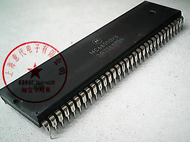 MC68000P8 DIP-64