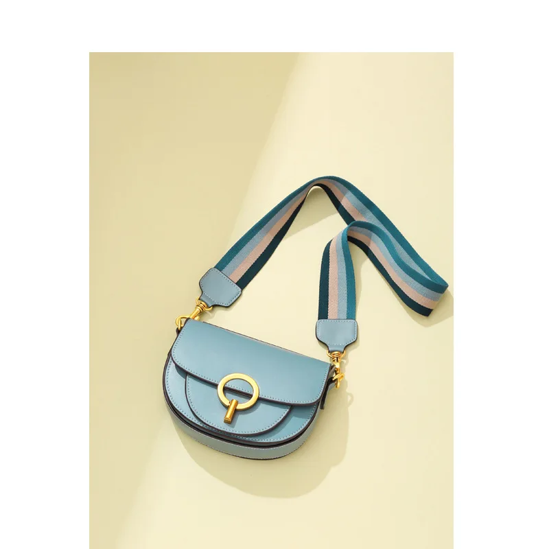 

Women's Fashion Simple Shoulder Bag Messenger Bag Leather Bag