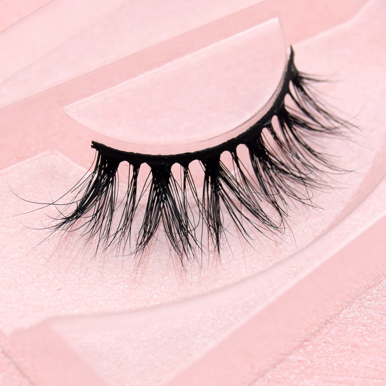 

Visofree 3D Mink 1 pair Eyelashes New Arrival 100% Cruelty free Cross Lashes Fluffy Sexy Soft Handmade False Eye lashes M16