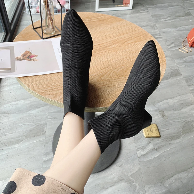 

2019 autumn new pointed boots women wild thick with elastic thin socks socks knitted short boots bare shoes women shoes